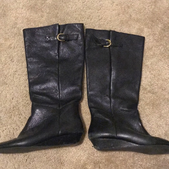 Black Boots - Picture 1 of 2